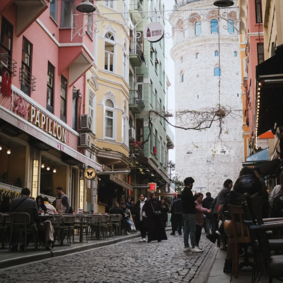 Blurry photo of a busy city street before unblurring